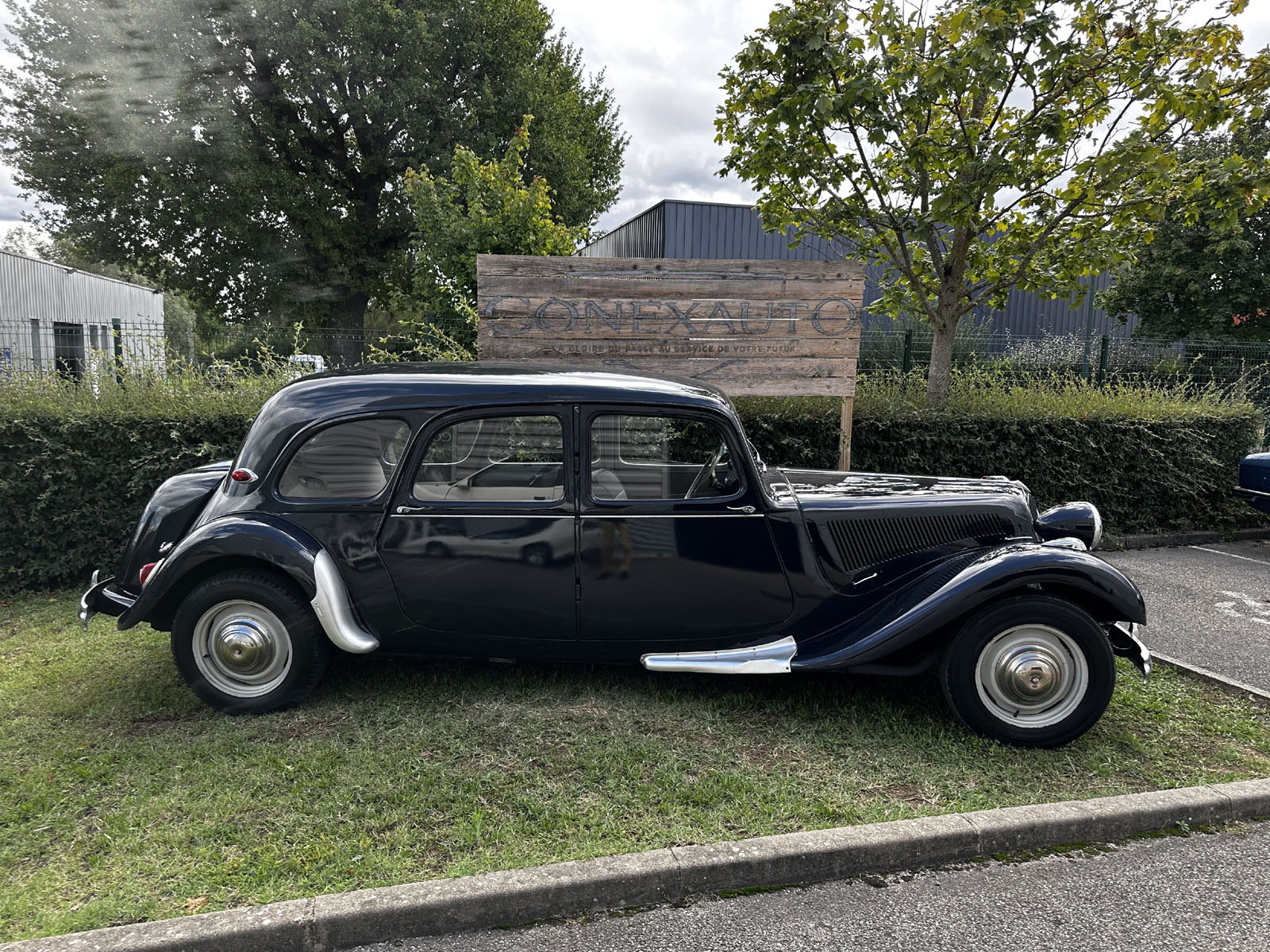 Citroën Traction 11 Familial (8 Places) 1955 — photo 2