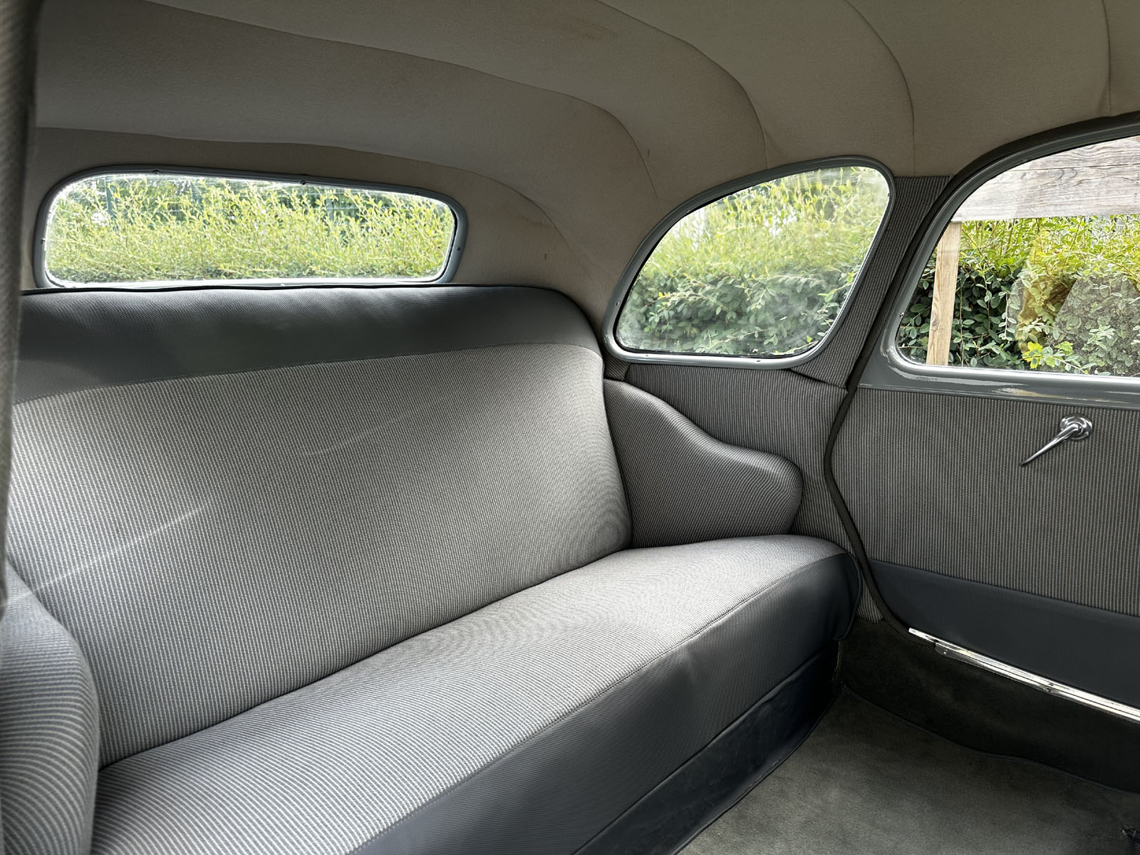 Citroën Traction 11 Familial (8 Places) 1955 — photo 7
