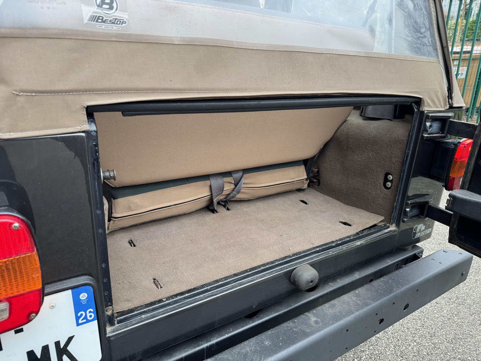 Jeep Wrangler TJ Sahara — photo 7