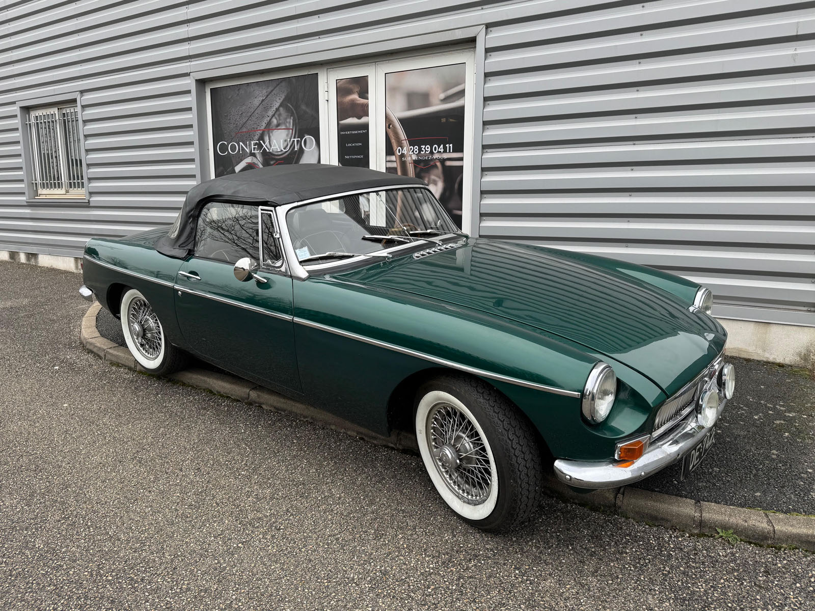 MGB 1800 — photo 1