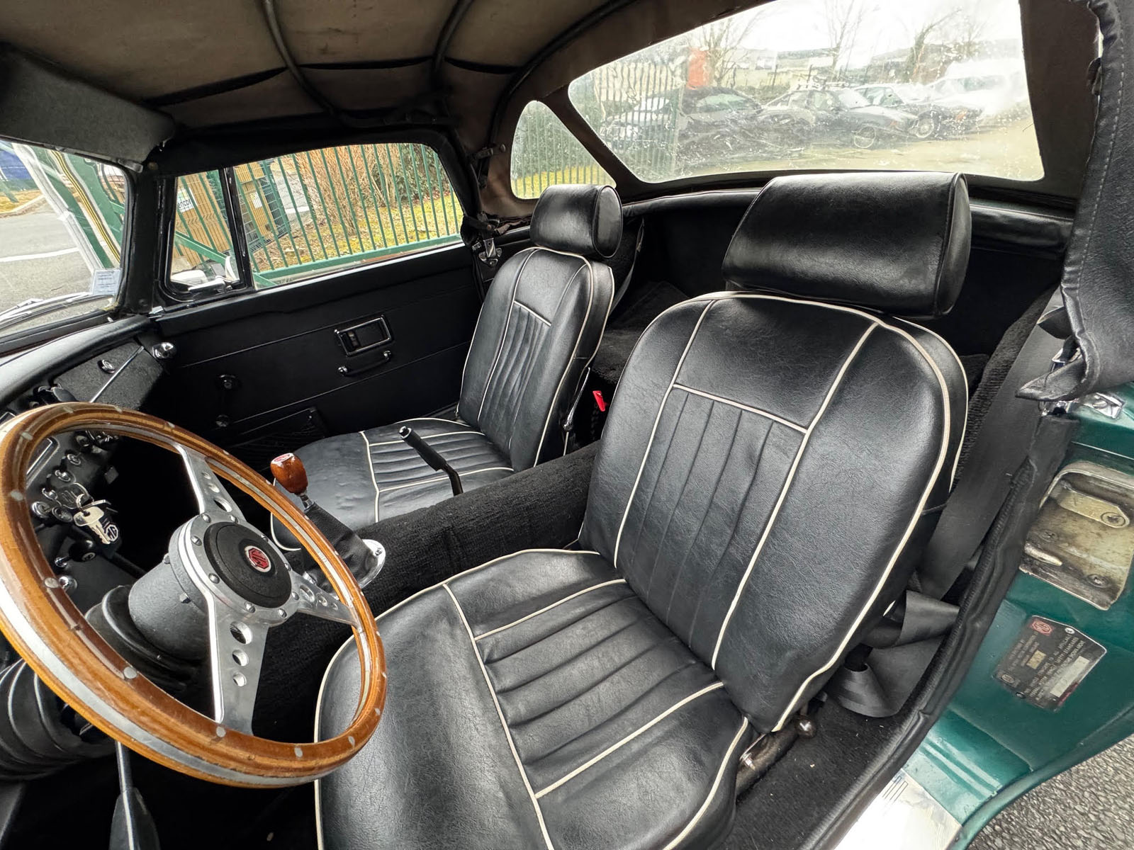 MGB 1800 — photo 7