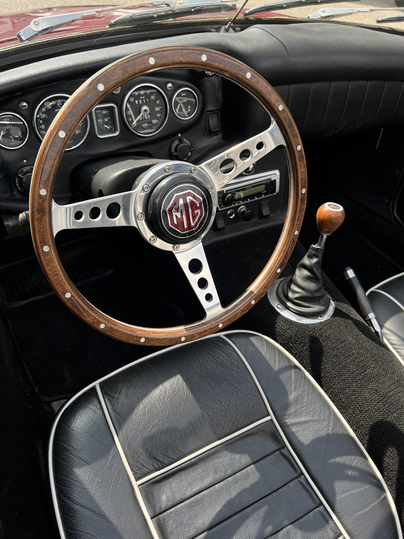 MGB Cabriolet 1969 — photo 8