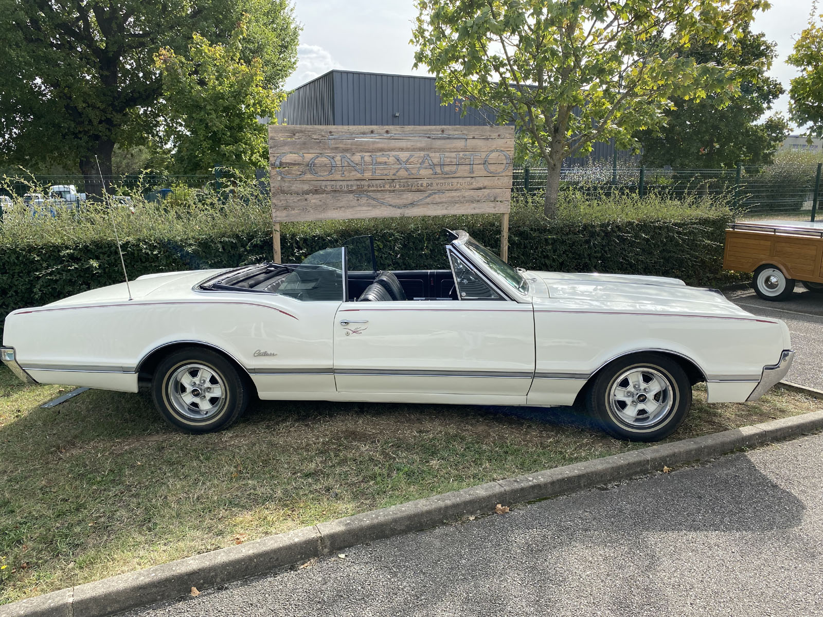 Oldsmobile Cutlass Cabriolet de 1966 — photo 2